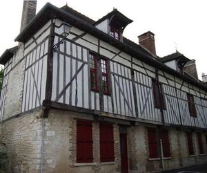 Gite LArquebuse Troyes France