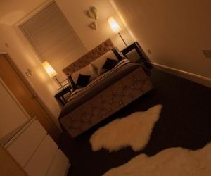 Station Suite – Simple2let Serviced Apartments Halifax United Kingdom