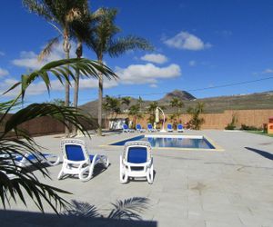 Luxury Villa with heated pool in a quiet area. Tenerife Island Spain