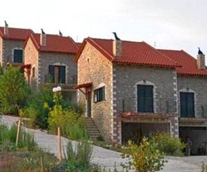 All Seasons Πέτρινες Παραδοσιακές Κατοικίες Kalavryta Greece