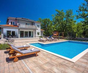 Villa Andrea with 5 bedrooms, 50 sqm private pool, a fun zone with PRO 9 Pool table, outdoor playground Krivi Dol Croatia