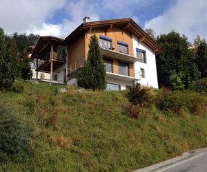 Principala 5 Zeller Andiast - Ferienwohnung für max. 10 Personen Surcuolm Switzerland