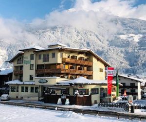 Hotel Alpina Ried im Zillertal Austria