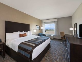 Hotel pic Wingate by Wyndham SeaTac Airport