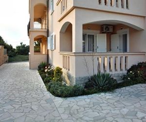 Apartmani Radan Pag Croatia