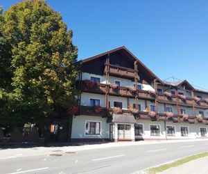 Hotel&Wirtshaus Sonne Weyregg Austria