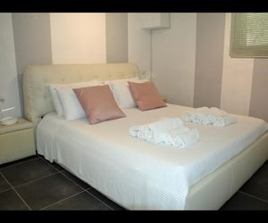Ground floor near beaches and town center Desenzano del Garda Italy