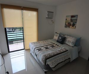 Attractive Riverside 3 Bedroom Unit w/ Balcony Iloilo Philippines