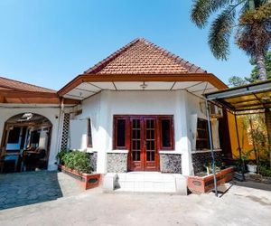 OYO 1644 Hotel Griya Kencana Solo Indonesia