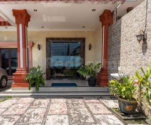 RedDoorz Plus Syariah @ Jalan Darussalam Medan 2 Medan Indonesia