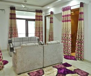Shivoham Yoga Retreat Rishikesh India