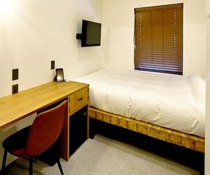 mizuka Imaizumi 4 - unmanned hotel Fukuoka Japan