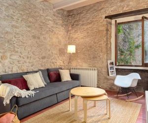 Flateli Cundaro Girona Spain