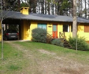 Casa completa en el bosque para 8 personas. Pinamar Argentina