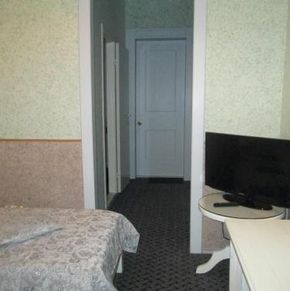 NearBy Hotel