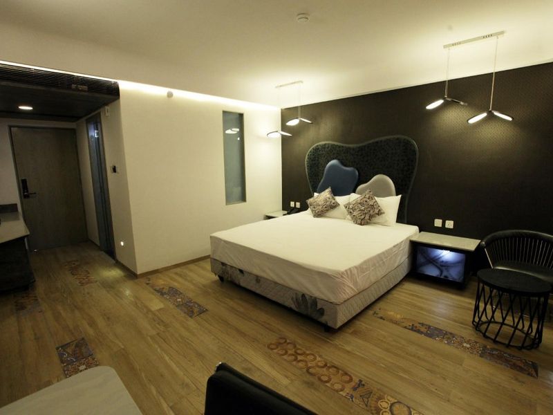 Hotel Photo 9