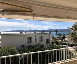 Apartment Emplacement exceptionnel - studio 2 personnes facade sud - proche plage et commerces St. Raphael France