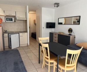 Apartment Emplacement exceptionnel - studio 2/3 personnes - proche plage et centre ville 1 St. Raphael France