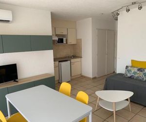 Apartment Emplacement exceptionnel - studio 2 personnes proche plage et commerces St. Raphael France