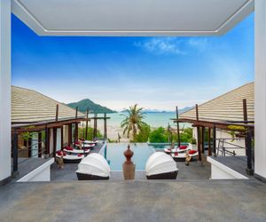 D-Lux 4 bed sea view villa with private beach Ao Por Thailand
