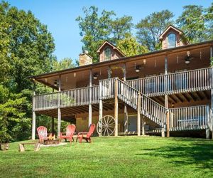 Mama Bear Sevierville United States