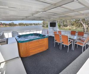 All Seasons Houseboats Mildura Australia