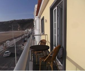 Na Crista da Onda Nazare Portugal