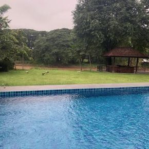 NearBy Hotel