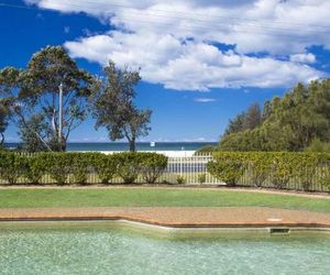 Ocean Breeze - Fathoms 3 Mollymook Australia