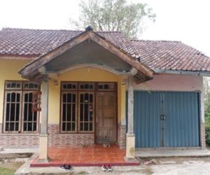 Omah Laras 2 Homestay Magelang Indonesia