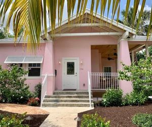 Charming Cottage Vacation Home Home West Palm Beach United States