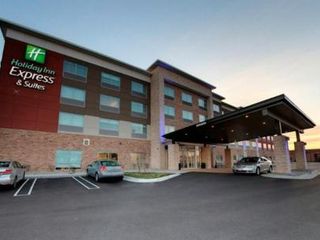 Фото отеля Holiday Inn Express & Suites - Detroit North - Roseville, an IHG Hotel