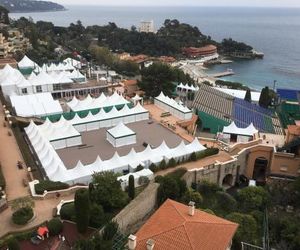 NEW LISTING !!APARTMENT JUST A FRONT OF LEGENDARY MONTE CARLO BEACH AND TENNIS CLUB ! Roquebrune-Cap-Martin France