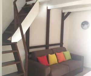 Studio-Mezzanine proche toutes commodités GOSIER Guadeloupe