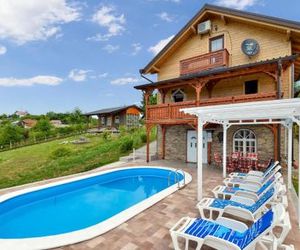 Beautiful home in Donja Zelina w/ Outdoor swimming pool and 3 Bedrooms Jesenovec Croatia