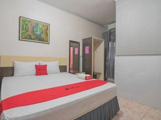 Hotel pic RedDoorz Syariah near Taman Rozeline Penajam