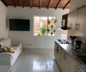 Apartamento remodelado en el mejor sitio del centro de Medellín Home Aris 401 Envigado Colombia