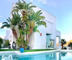 Villa Blanca Views & Pool San Jose Spain