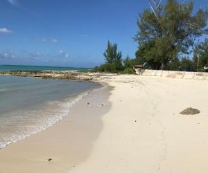 Ocean Terraces Penthouse 2BR CABLE BEACH Bahamas