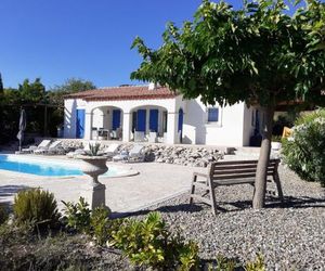 Luxurious Villa in Camplong with jacuzzi Felines France