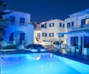 Olive Tree, Mykonos Town House with Pool Tourlos Greece