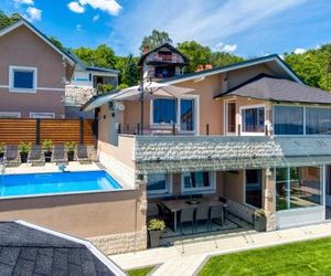 Beautiful home in Novi Marof w/ Outdoor swimming pool, Sauna and 3 Bedrooms Hrascina Croatia