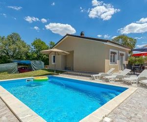 Holiday House Mir Kanfanar Croatia