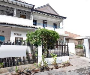 OYO 1942 Asia Residence Semarang Indonesia