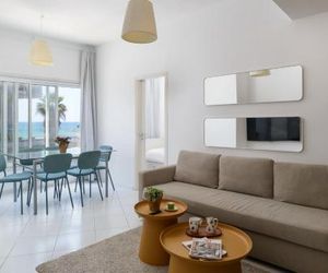 Sea View 2 bedroom apartment Tel Aviv Israel