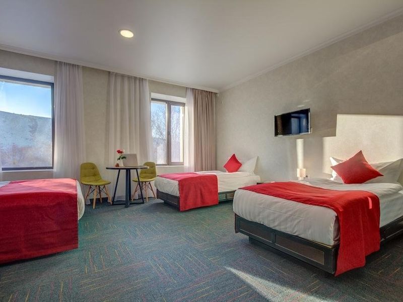 Hotel Photo 8