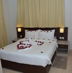 NearBy Hotel