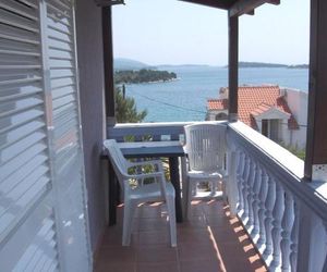 Apartments Lapa Jezera Croatia