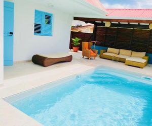 Location Maison Bleue avec piscine privative au Carbet Martinique Le Carbet Martinique