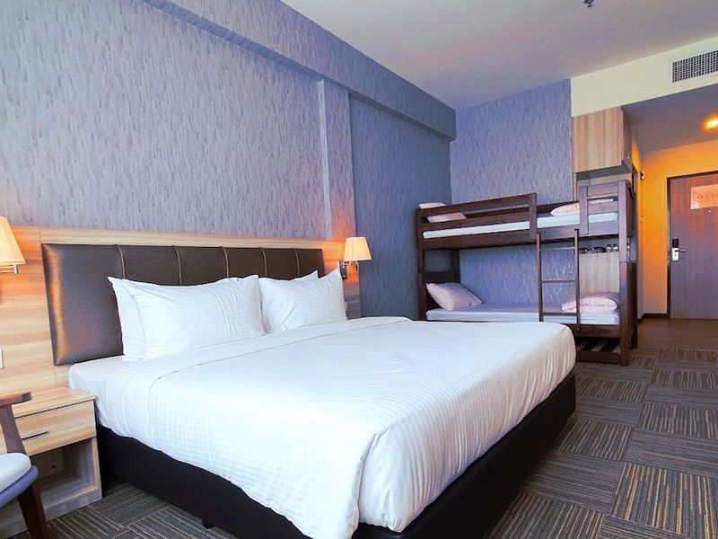 Hotel Photo 8